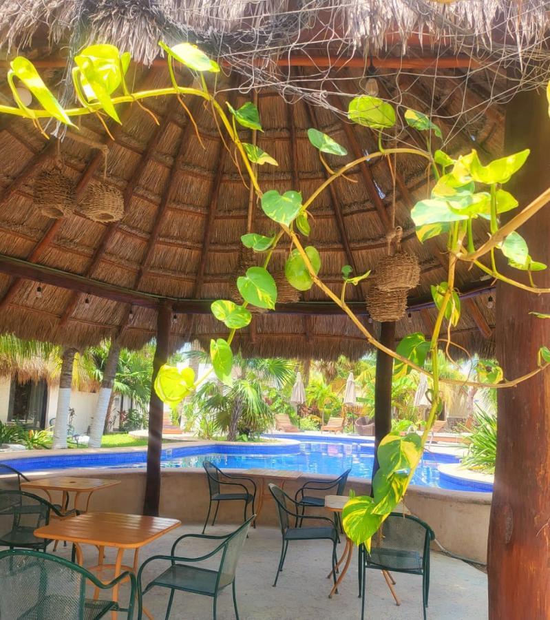 Mayan Mittoz Isla Holbox Buitenkant foto